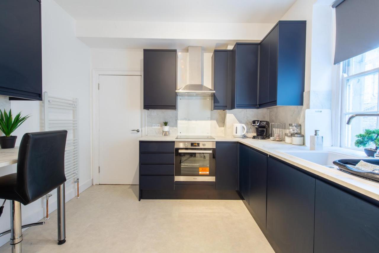 Luxe Maisonette- Parking, 4K Tvs, Leds, Local Snacks And More! Bath Exterior foto