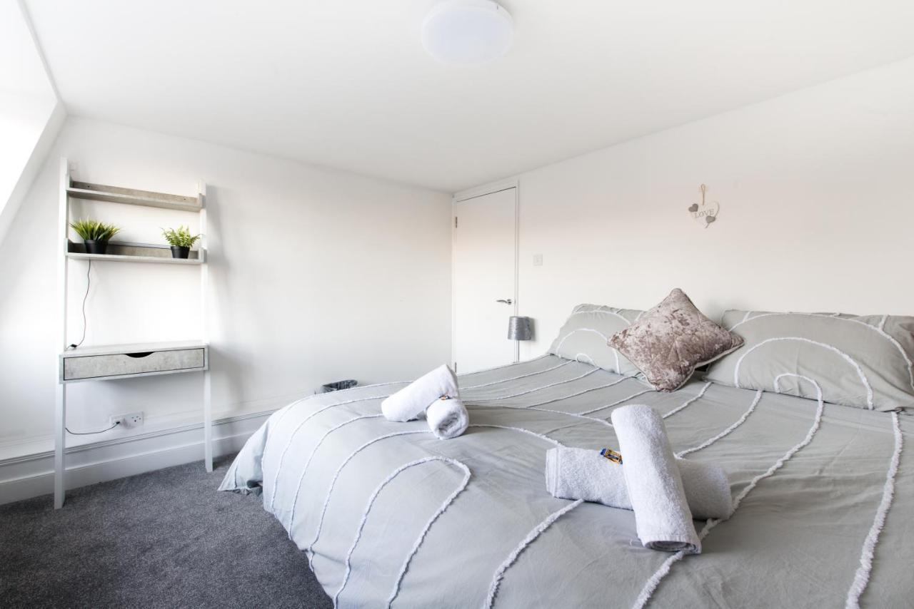 Luxe Maisonette- Parking, 4K Tvs, Leds, Local Snacks And More! Bath Exterior foto