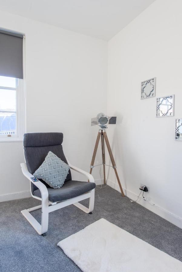 Luxe Maisonette- Parking, 4K Tvs, Leds, Local Snacks And More! Bath Exterior foto